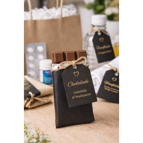 Bryllups hangover kit til g�ster med etiketter og sjove tags &ndash; perfekt dagen efter festen