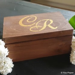 Krlighedskassen trykt med jeres initialer